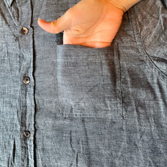 On The Byas Short Sleeve Button Down Shirt size L, Gray, Longer Length - Picture 2 of 9